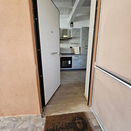 Casa Vacanze Dragona 15 Min Fco 10 Min Ostia Ачилия Экстерьер фото