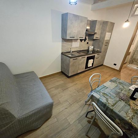 Casa Vacanze Dragona 15 Min Fco 10 Min Ostia Ачилия Экстерьер фото